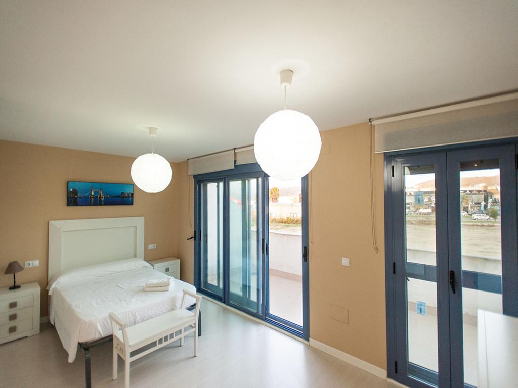 Апартаменти Livingtarifa Apartamento La Isla Екстер'єр фото