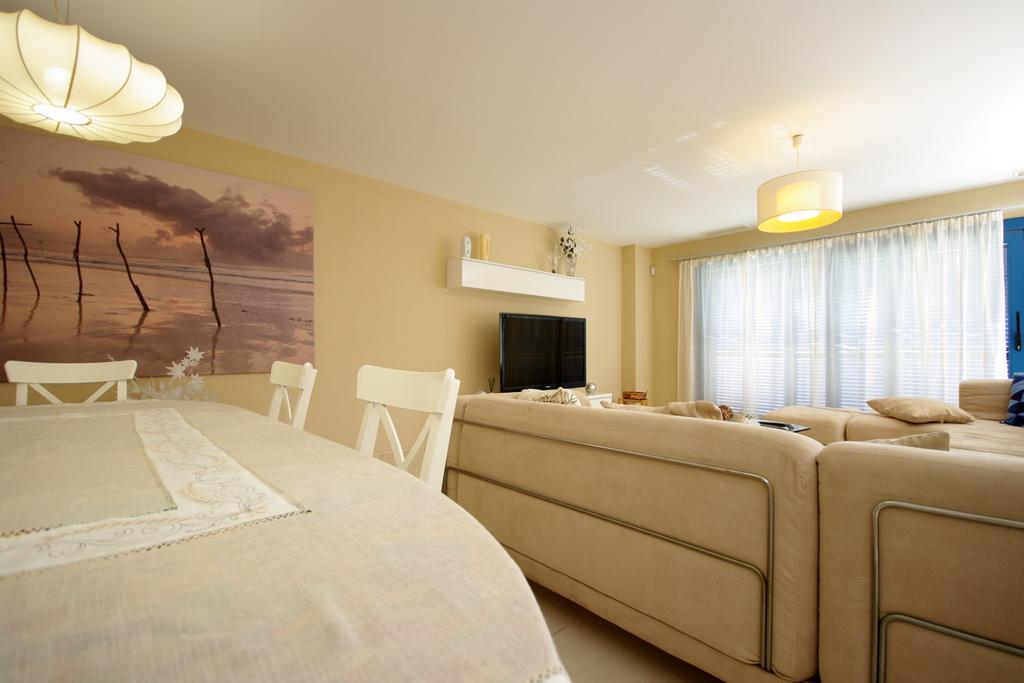 Апартаменти Livingtarifa Apartamento La Isla Екстер'єр фото